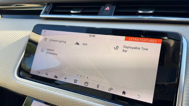 Land Rover Range Rover Velar 3.0 D300 R-Dynamic SE 5dr Auto Diesel Estate